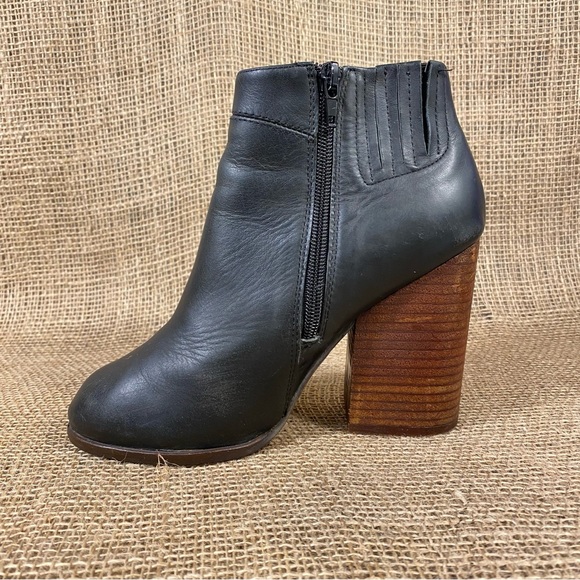 Jeffrey Campbell Boots Bootie Hanger Ankle Gray Leather Stack Heel Sz 6.5 M - Picture 5 of 11